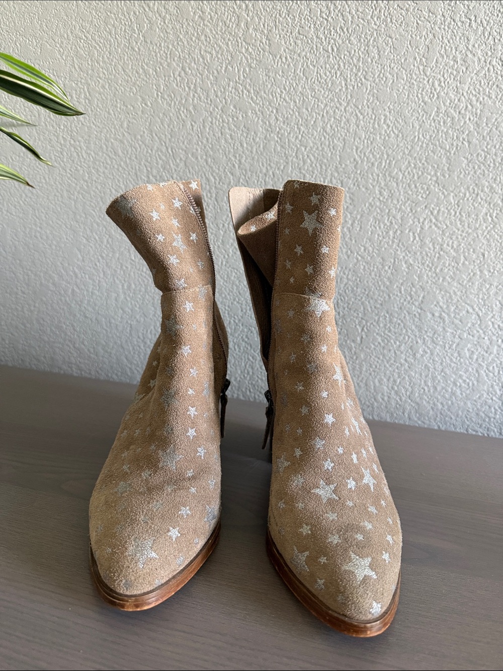 Steve Madden Women’s Tan Suede Star-Pattern Ankle Boots